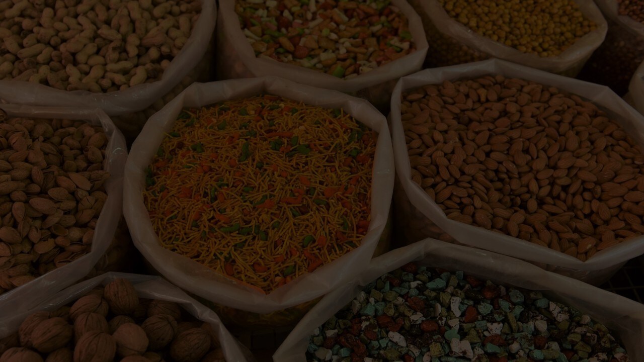 Горіхи і насіння