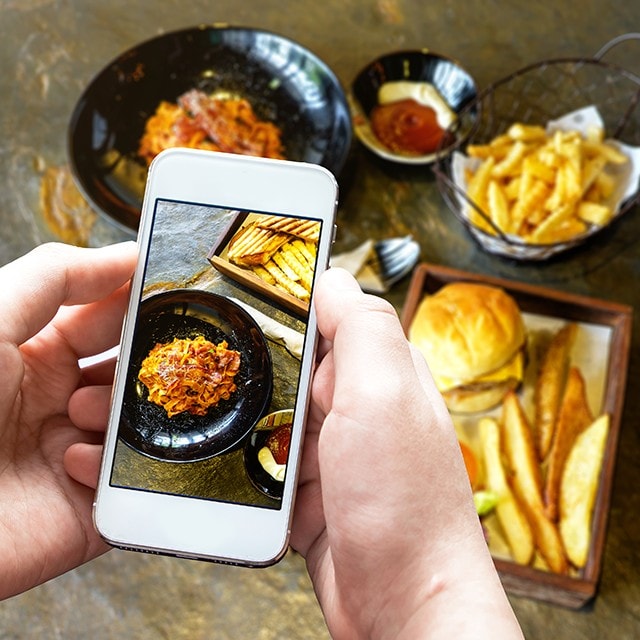 "ТАК" і "НІ" в соціальних мережах