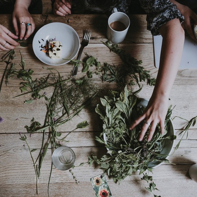 Як зберегти аромат трав на цілий рік?