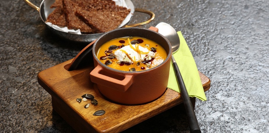 Осінні супи, що сподобаються вашим гостям