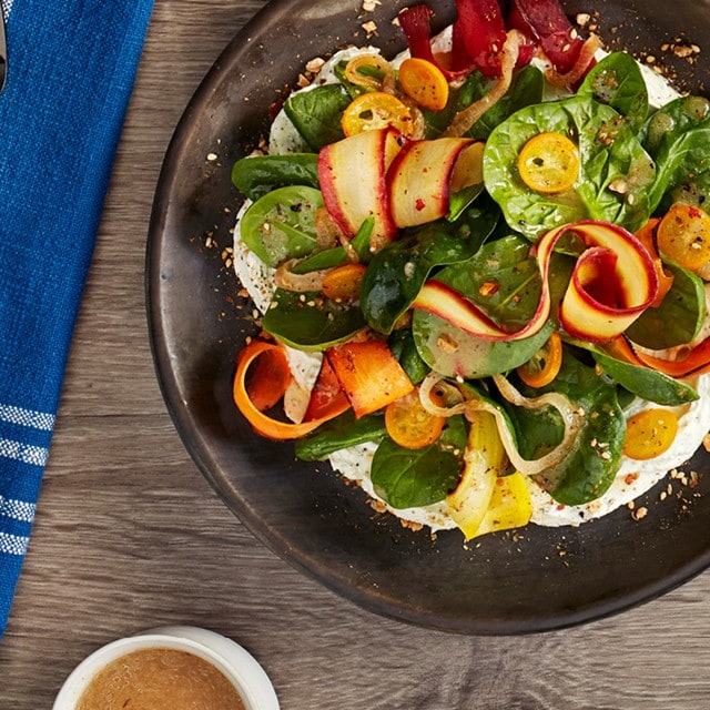 Салат як основна страва — як зробити його правильно